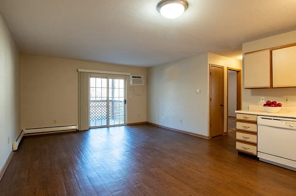 Village Green Apartments — Photo 2