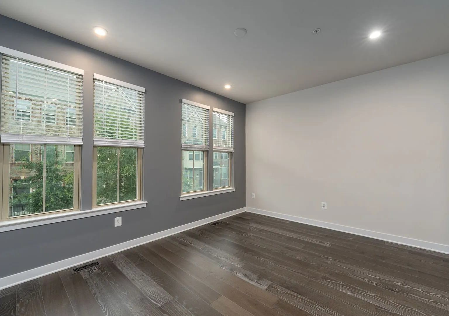 2-Bedroom, 2.5-Bathroom Townhouse near JHU Bayview — Photo 4