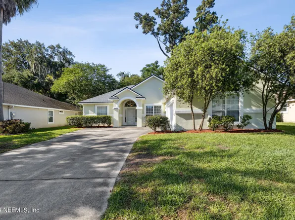 5062 EAGLE POINT Drive, Jacksonville, FL 32244