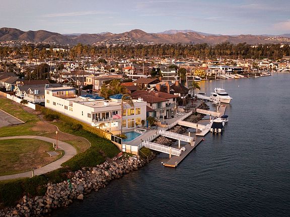 5th image of 3097 Bayshore Dr
