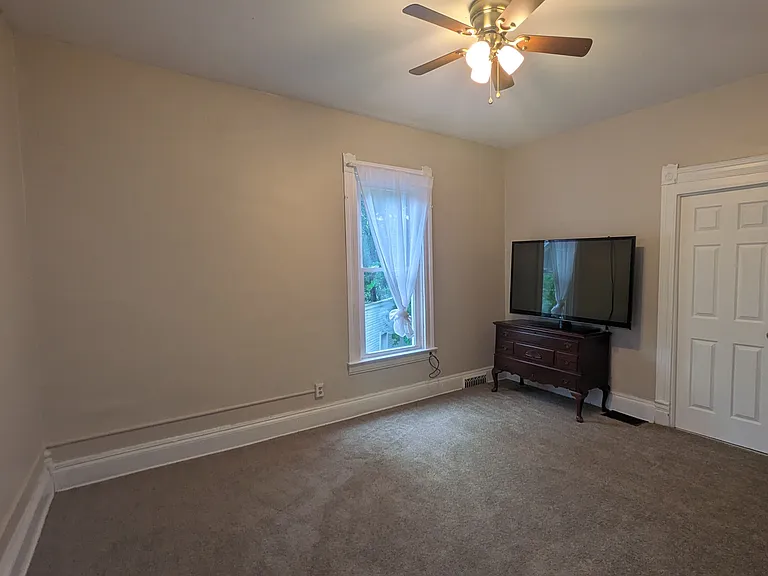 150 Elmwood Ave #4 — Photo 5