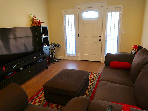 4th image of 354 Magnolia Ave