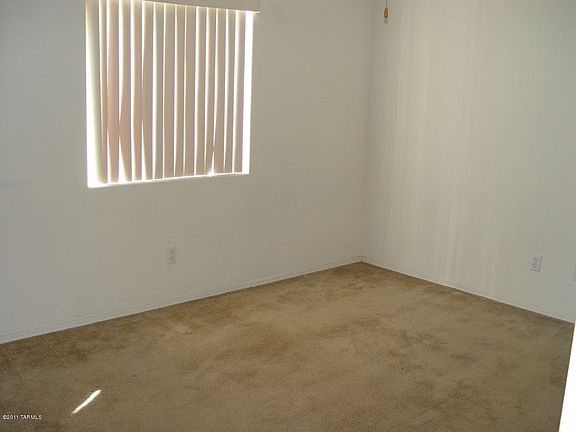 5th image of 2124 E Sunland Vis