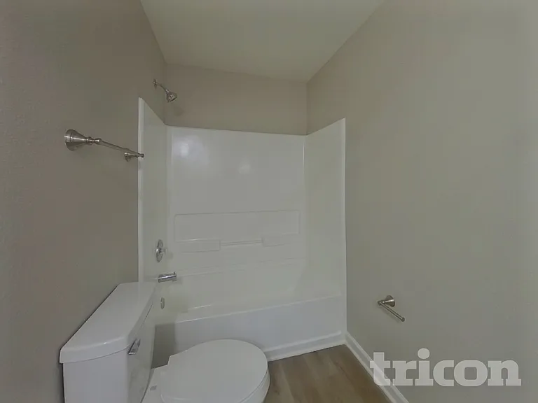 1829 Oakdale Green Dr — Photo 12