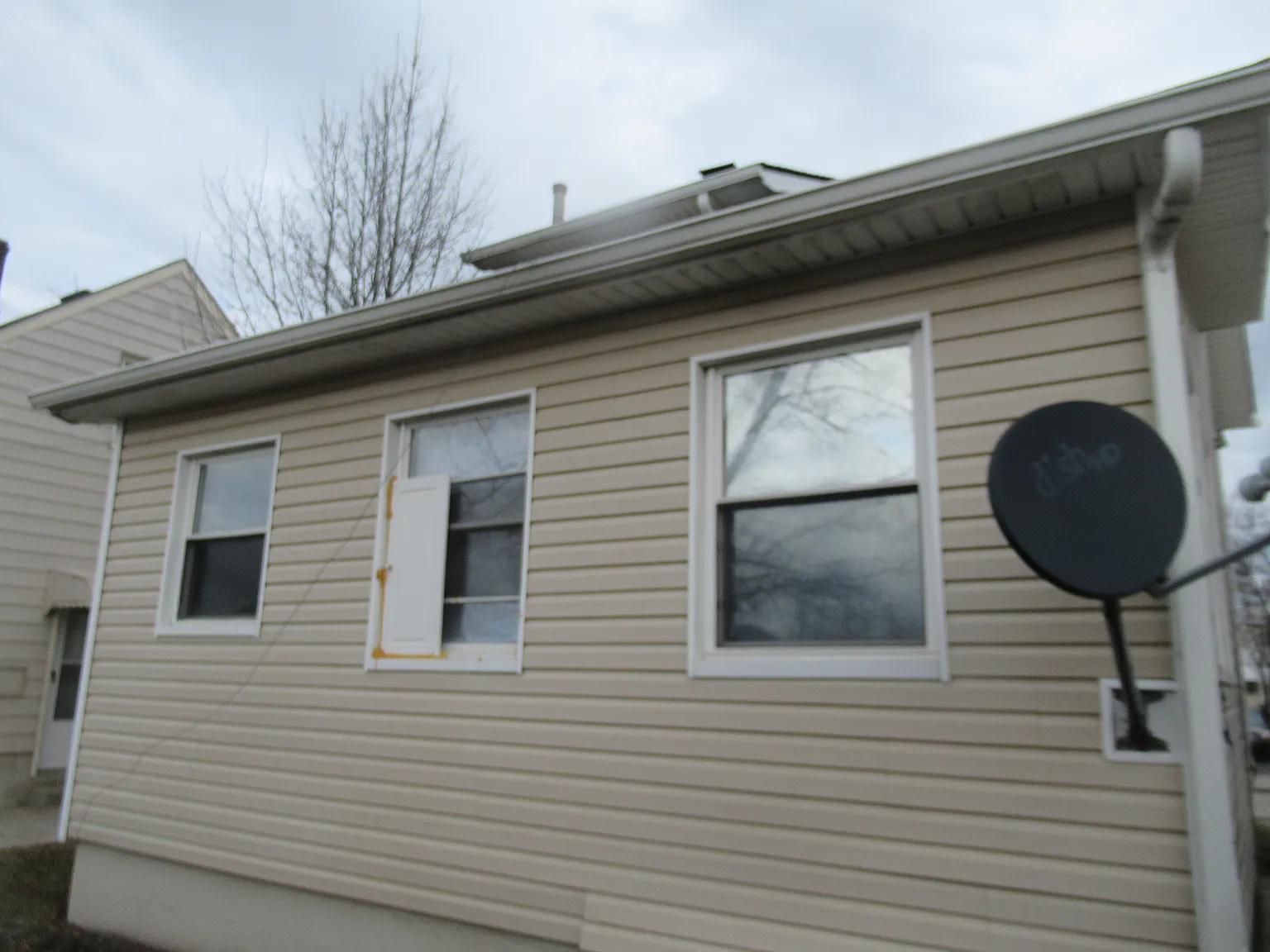 3 bed, 1230 sqft, $1,500 — Photo 2