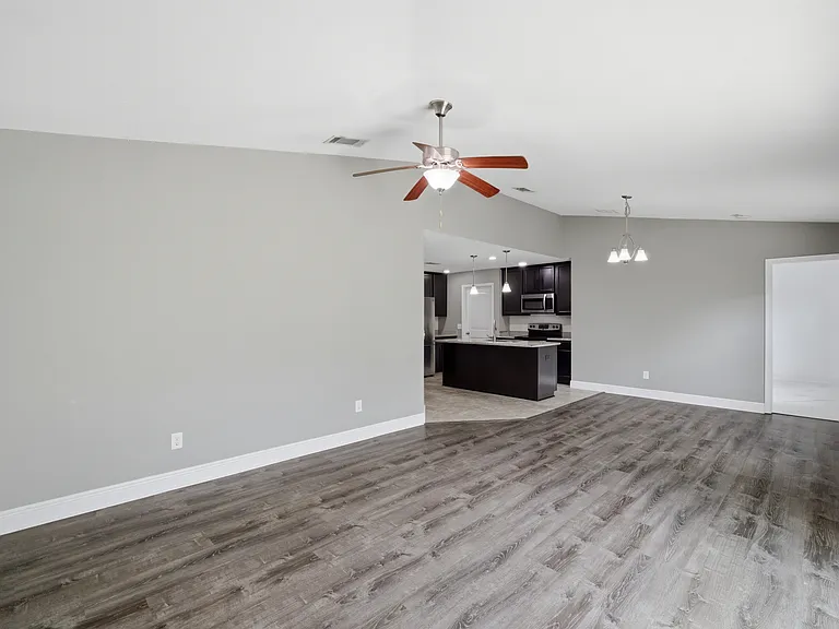 5604 Shooting Star Ct — Photo 10