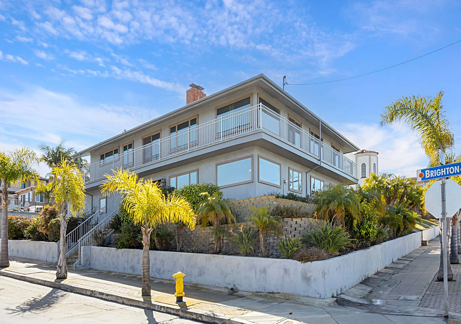 Timeless 4BR/2BA Corner-Lot Home, Perched on the Hills of Ocean Beach. Sweeping Ocean Views — Photo 1