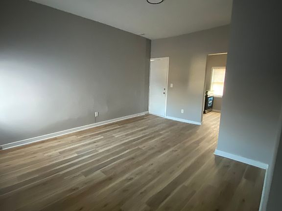 4th image of 2505 Griffiths Ave #2