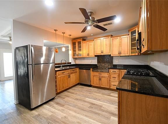 4th image of 3534 Huntlee Dr