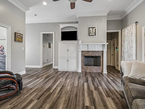4th image of 33990 Renee Ave
