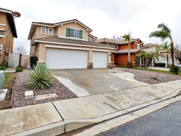 14749 Saddle Peak Dr, Fontana, CA 92336