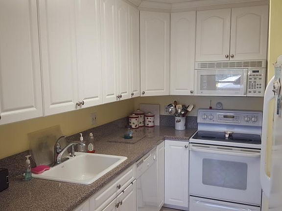 3rd image of 1450 NW 18th Ave APT 204