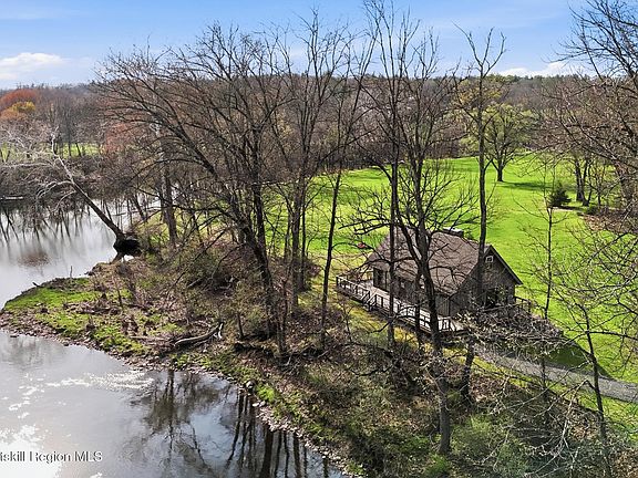 2nd image of 172 Stone Dock Road