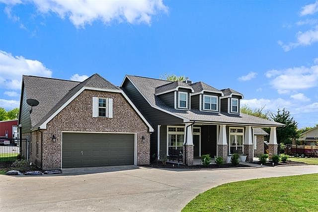 1st image of 336 Pecan Hollow Cir