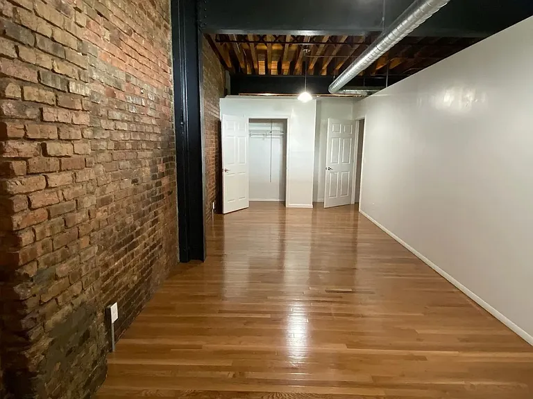 111 N Main St — Photo 11