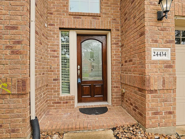 24434 Ranchwood Springs Ln — Photo 5