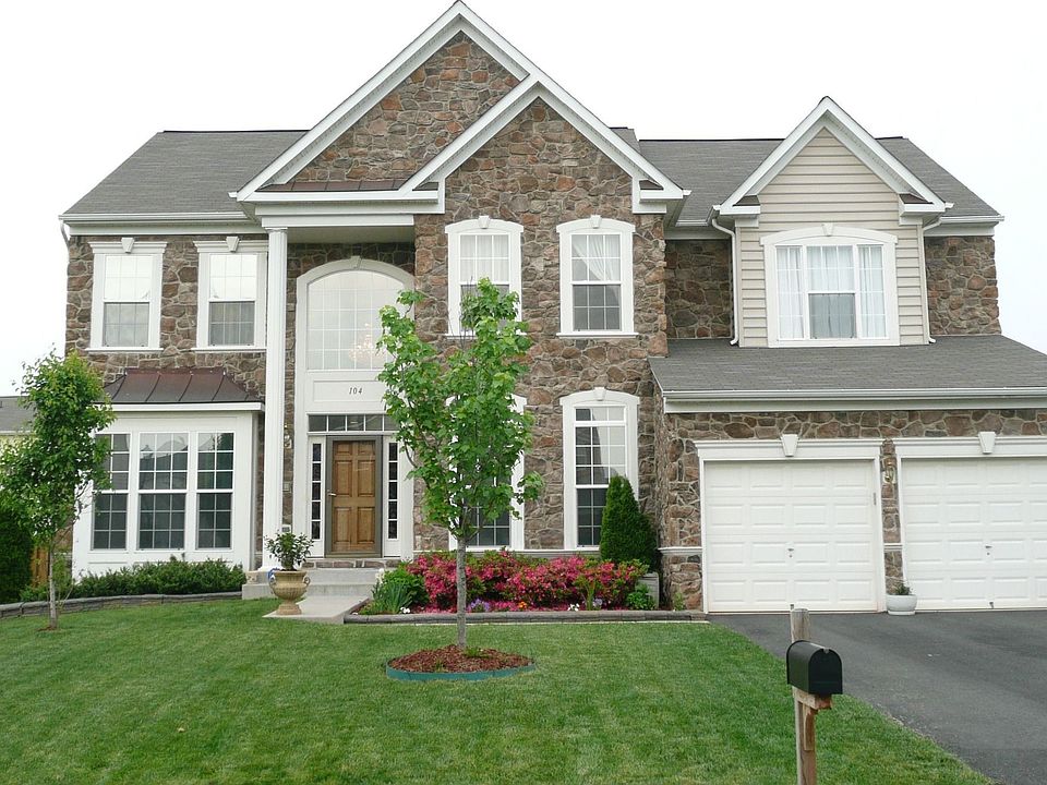 104 Roy Court, SE Leesburg, VA 20175