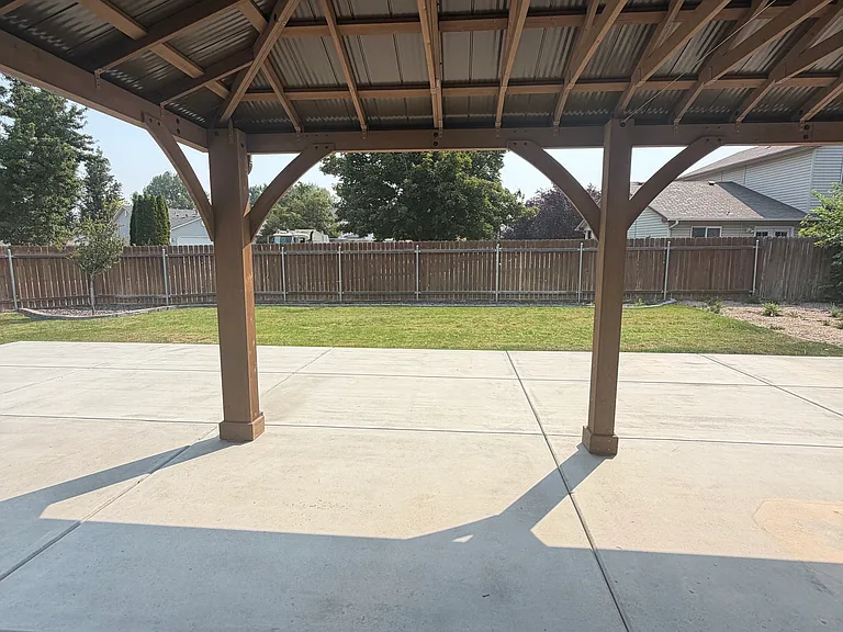 16566 N Liverpool Ln — Photo 17