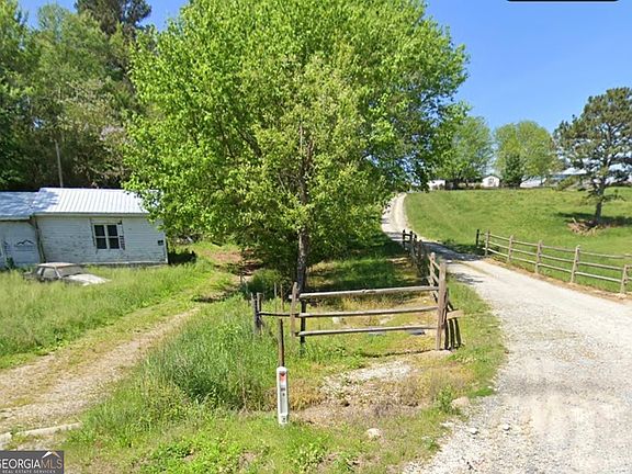 3rd image of 1036 York Rd