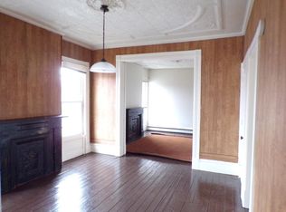 160 3rd St, Troy, NY 12180