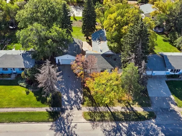 3445 11th Street W, Saskatoon, SK S7M 1K4