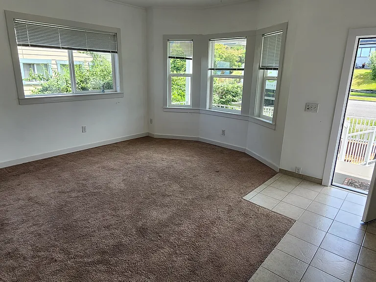 2226 Grand Ave — Photo 14