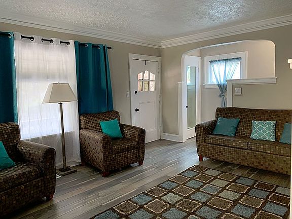4th image of 2034 Tampa Ave