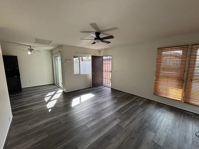 1800 E Heim Ave #44 — Photo 3