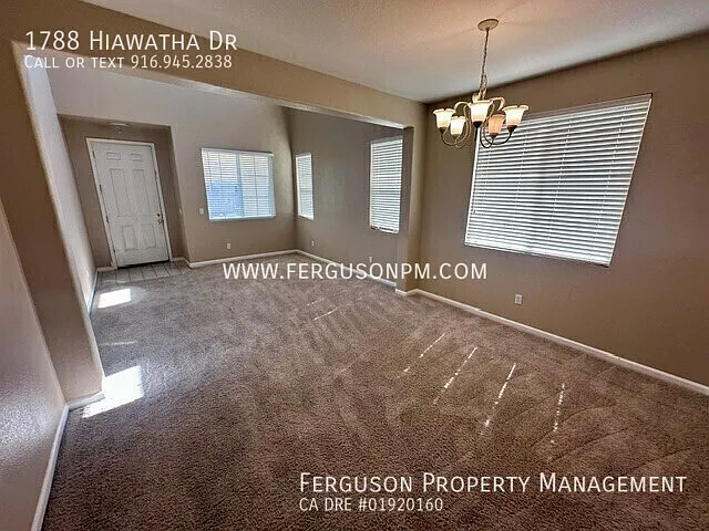Four Bedroom Home With a Bonus Room in West Roseville — Photo 4
