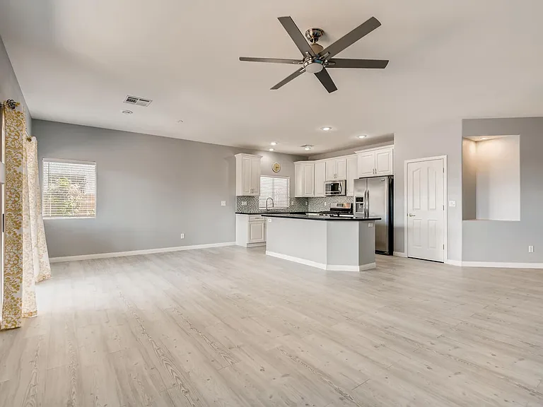 3594 Driving Range St — Photo 7