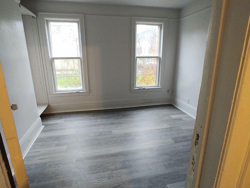 2nd image of 1323 N 25th St