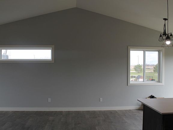 Living/Dining Area
