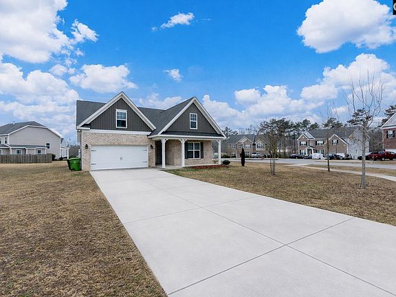 2nd image of 509 Maple Valley Loop