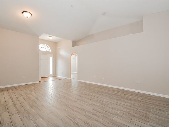 5th image of 1504 Sterns Dr