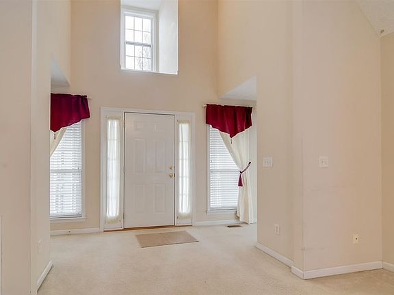 5th image of 155 N Hills Dr