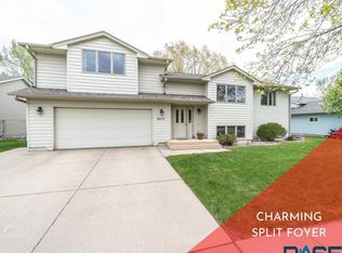 6212 W Jordan Dr, Sioux Falls, SD 57106