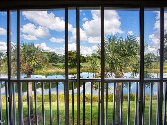2nd image of 10528 Washingtonia Palm Way APT 4726
