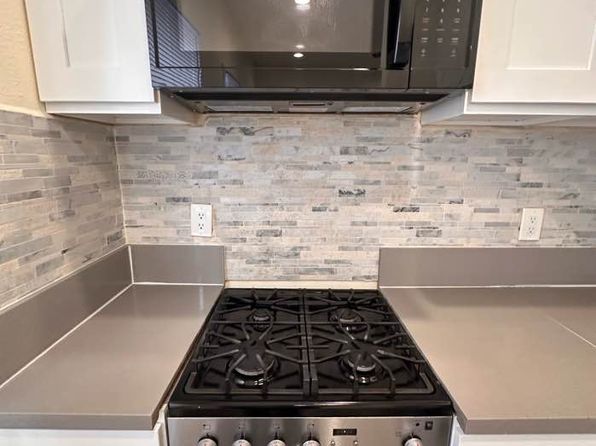225 W 25th St APT 25