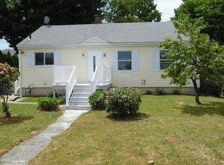 275 Laurel St, Fall River, MA 02724