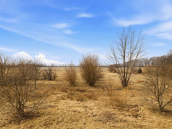 4th image of 3837 E 30th Rd