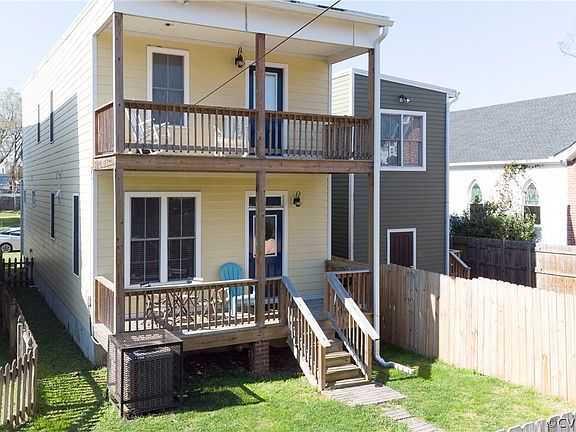 3rd image of 2306 Fairmount Ave