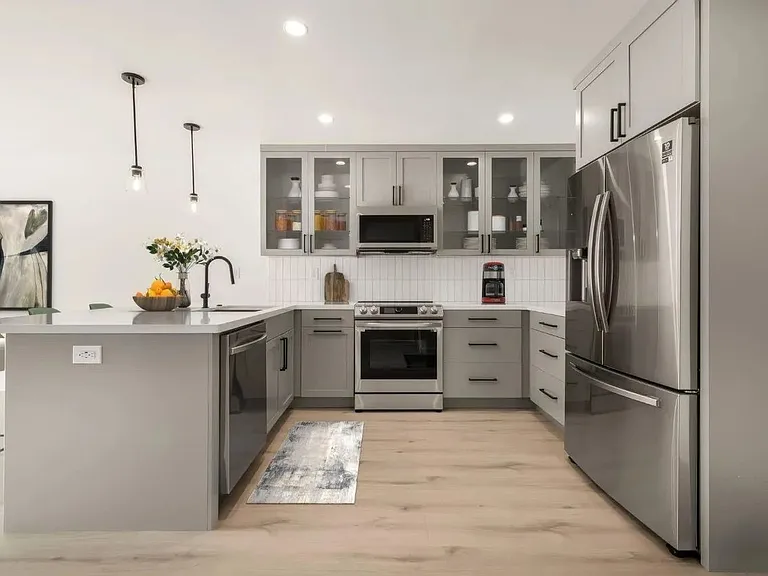 207 Stony Point Rd #B — Photo 1