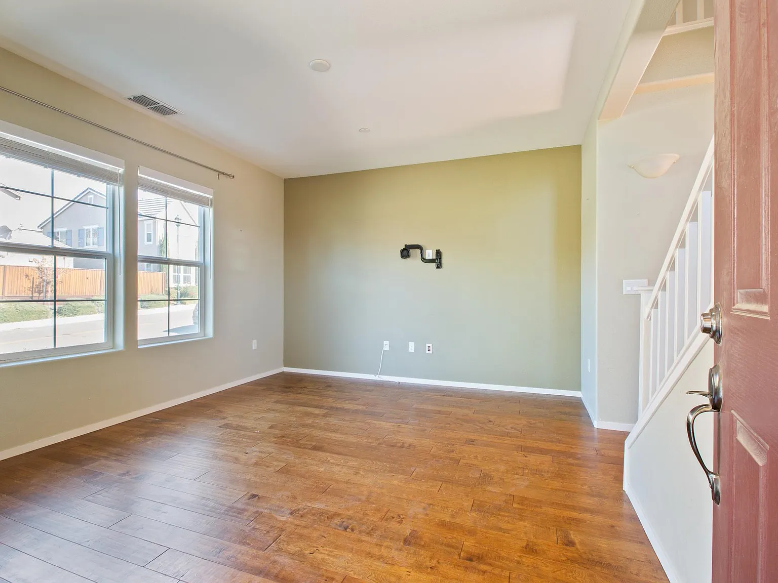 3538 Corsica Ct — Photo 3