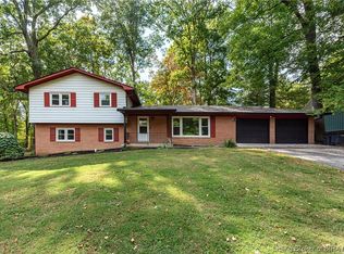 3029 Shady Brook Ln, New Albany, IN 47150
