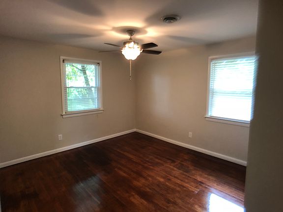 4th image of 8000 Vaughan Dr