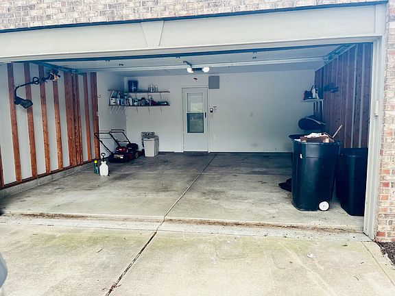 5th image of 13241 Summerwood Ln