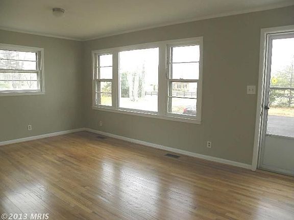 3rd image of 5048 Dogwood Dr