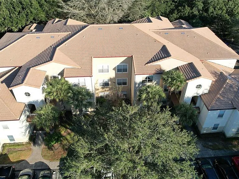 826 Camargo Way #303 — Photo 2