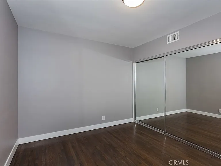 16231 Moorpark St — Photo 16