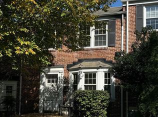 422 Chumleigh Rd, Baltimore, MD 21212